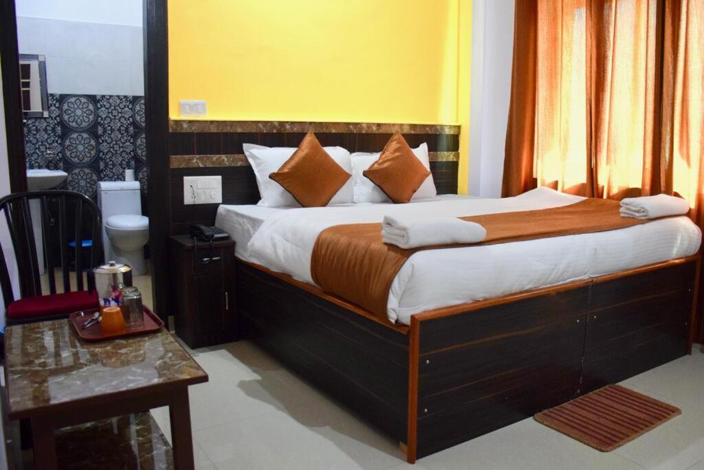 Hotel Yoga Retreat By Queens Valley Rishikesh Bagian luar foto